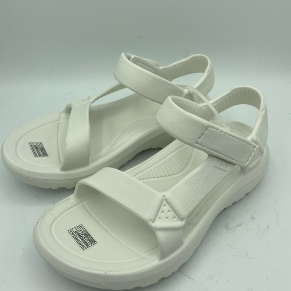 hurricane drift water friendly sandal
